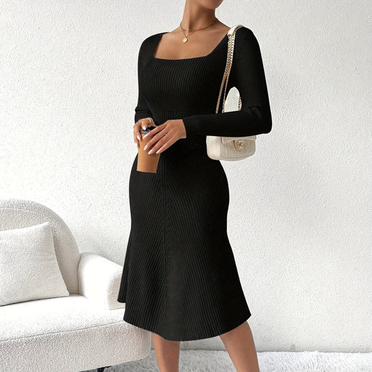 Clara Zacht Warm Square Nek Dress