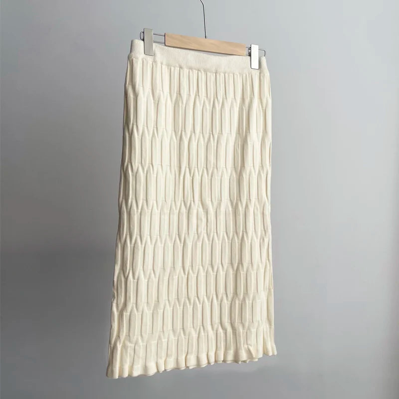 Gebreide rechte rok – elegant patroon - Winter 2025